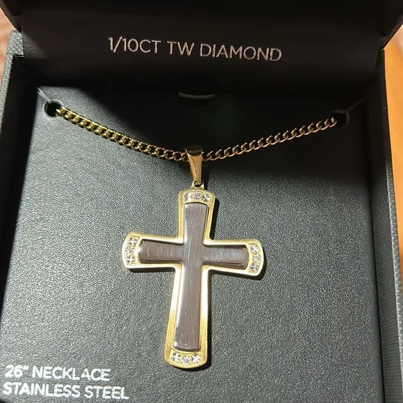 ✝️New in Box! American Exchange Premium Diamond Cross Necklace✝️ - Picture 4 of 8